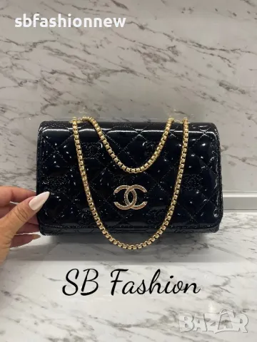 Chanel лачена чанта, снимка 1 - Чанти - 47235968