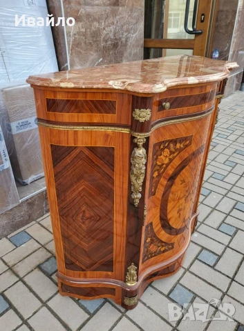 Италиански бароков шкаф , снимка 4 - Шкафове - 53854282