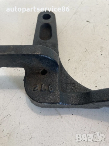 Конзола държач за KIA Sportage 2.0 16V бензин (2007), снимка 3 - Части - 53338674