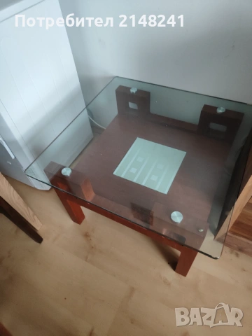 Подарявам  скрин  за хол и холна масичка  със закалено стъкло, снимка 5 - Скринове - 53175624