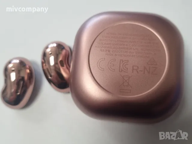 Безжични слушалки Samsung Galaxy Buds Live, снимка 4 - Безжични слушалки - 46909371