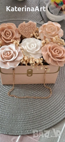 Нежна аранжировка(сапунени цветя), снимка 2 - Декорация - 53457918