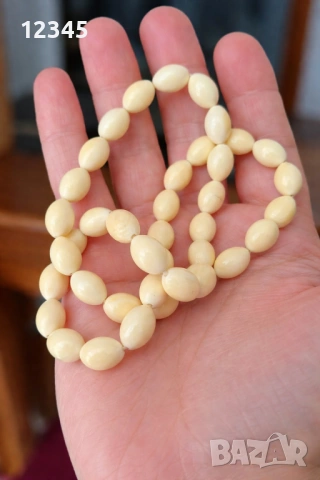 Старо колие от слонова кост