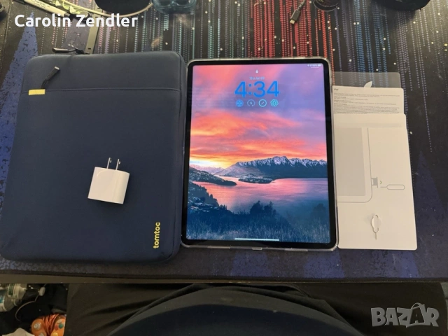 iPad Pro 12.9-инчов 6-то поколение 256GB (космическо сиво) (Wi-Fi + 5G)