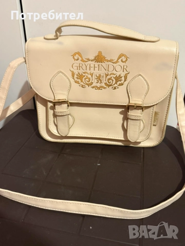 Дамска чанта в златно