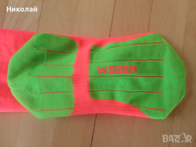 2XU Compression Performance Run Socks UPF50+, снимка 4 - Дамски чорапи - 45326160