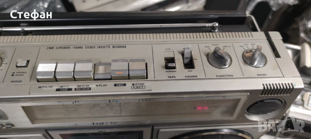 Hitachi Trk-8110w, снимка 6 - Радиокасетофони, транзистори - 54114051