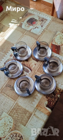 Стар руски огнеупорен сервиз за чай или кафе