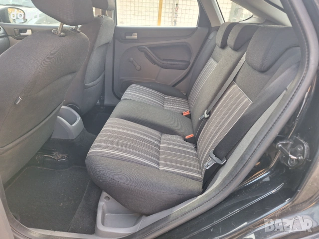 ФОРД ФОКУС 1.6HDI 90 кс Клима, снимка 7 - Автомобили и джипове - 52695380