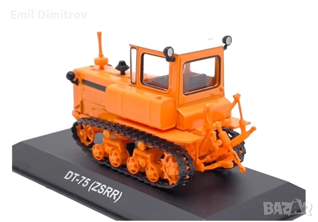 Моделче на трактор ДТ-75 в мащаб 1:43, снимка 2 - Колекции - 52999362