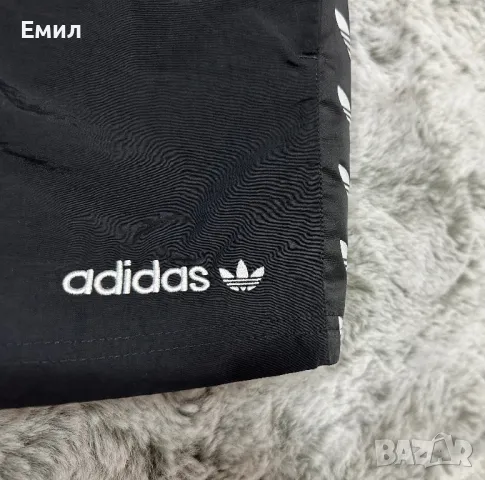 Мъжки шушлякови шорти Adidas Originals, Размер М, снимка 2 - Къси панталони - 46982533