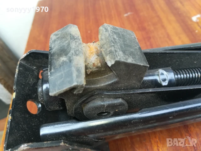 GENERAL MOTORS-ORIGINAL КРИК-ВНОС SWISS 0906251406, снимка 12 - Аксесоари и консумативи - 50602674