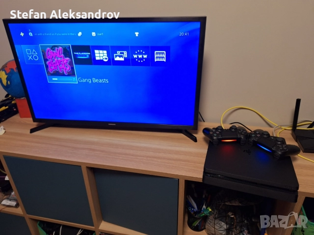 Playstation 4 slim + два оригинални контролера, 280 лв