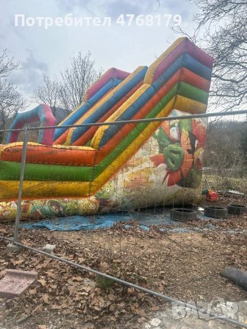 Голям Батут, снимка 2 - Надуваеми играчки - 53913637