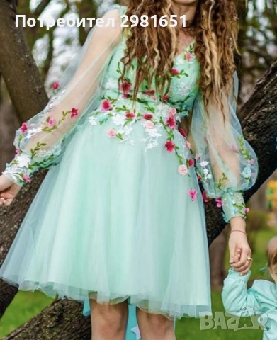 Уникална рокля с 3 D цветя, снимка 3 - Рокли - 54264243