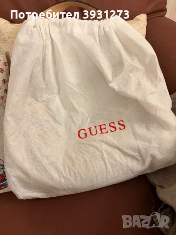 Бежова дамска чанта GUESS , снимка 3 - Чанти - 53427518
