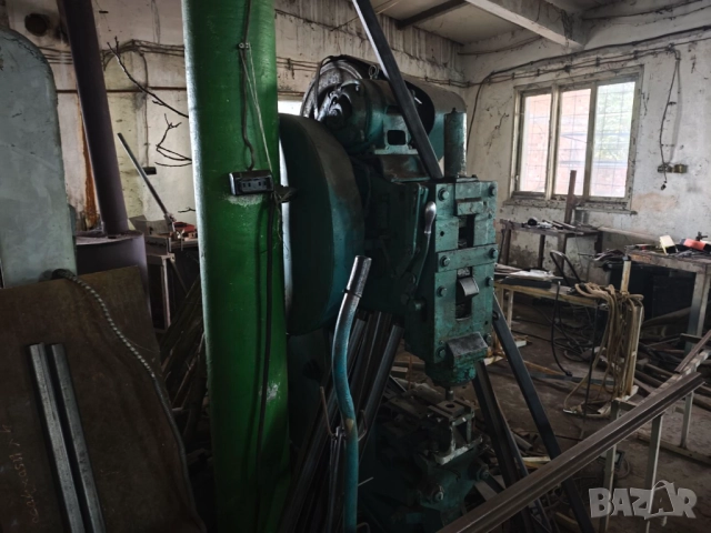Стругове, фрези, бормашини, преси, и шлифовъчни машинии, снимка 16 - Стругове - 51804743