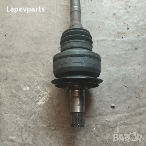 задна полуоска Mercedes C class w203 Mercedes ц класа , снимка 2 - Части - 50647836