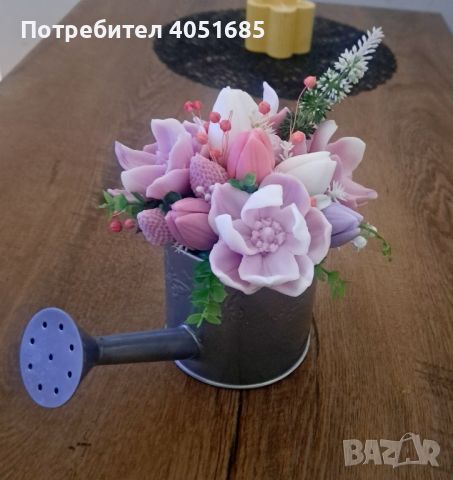 Лейка с глицеринови цветя , снимка 3 - Декорация за дома - 45914131
