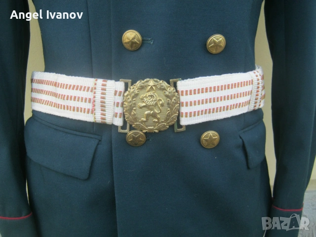 Парадна офицерска униформа, снимка 7 - Антикварни и старинни предмети - 54240461