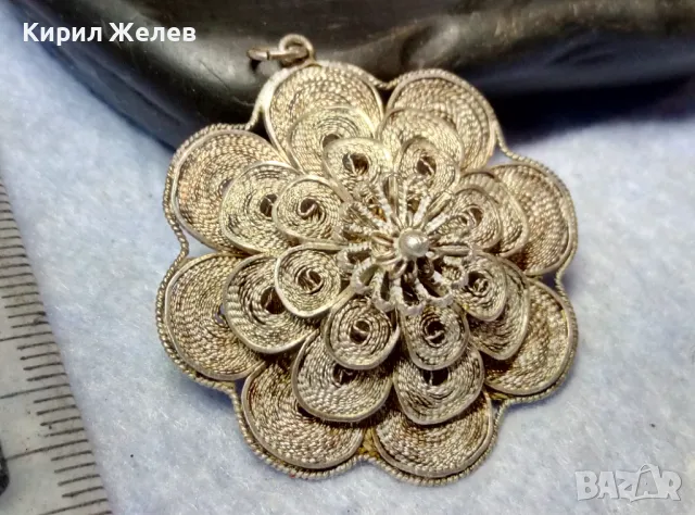 СТАРИНЕН ФИЛИГРАНЕН СРЕБЪРЕН МЕДАЛЬОН ЦВЕТЕ СРЕБРО ВИСОКА ПРОБА с ВЪРТЯЩИ се ФЛОРАЛНИ ЕЛЕМЕНТИ 25292, снимка 7 - Антикварни и старинни предмети - 49886635