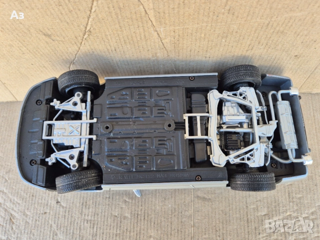 Honda NSX 1:18 Revell сребрист Хонда НСХ Acura, снимка 10 - Колекции - 53877336