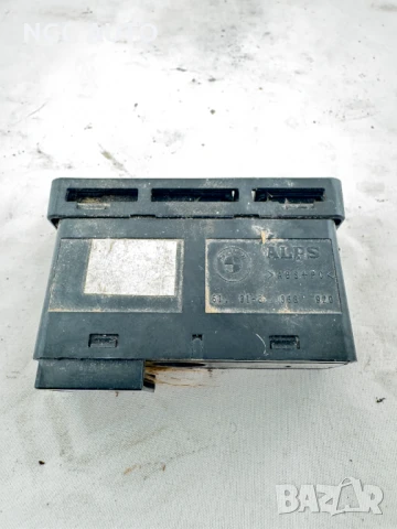 Бутон аварийни светлини BMW - 61.31-8-368-920 / 8368920, снимка 2 - Части - 51405586