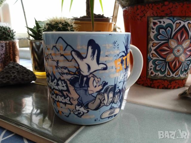  порцеланова чаша за кафе Мики Маус, снимка 3 - Чаши - 45543314
