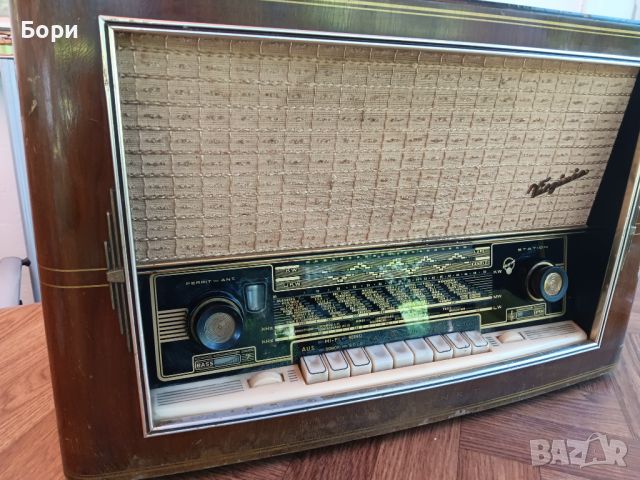 Blaupunkt - Virginia 2430 /1957г, снимка 2 - Радиокасетофони, транзистори - 45955586