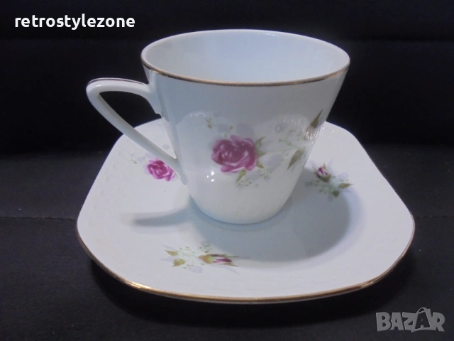 № 8506  Колекционерски двоен сет порцеланова чашка с чинийка – Wanol Poland , снимка 2 - Други ценни предмети - 53542275
