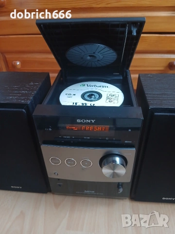 Аудио уредба Sony USB CD FM Aux с тонколони флашка диск радио, снимка 2 - Аудиосистеми - 53838520