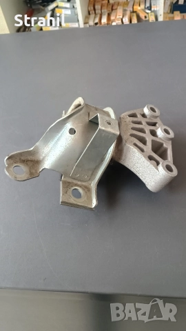 Оригинален тампон за двигател от Fiat 500C Right 0051885403500, снимка 4 - Части - 52879562