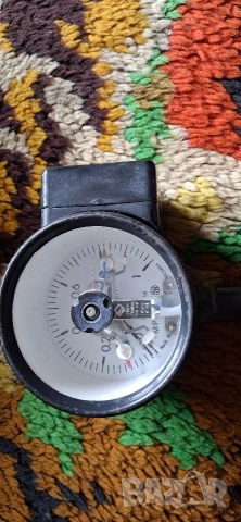 Немски Електроконтактен манометър