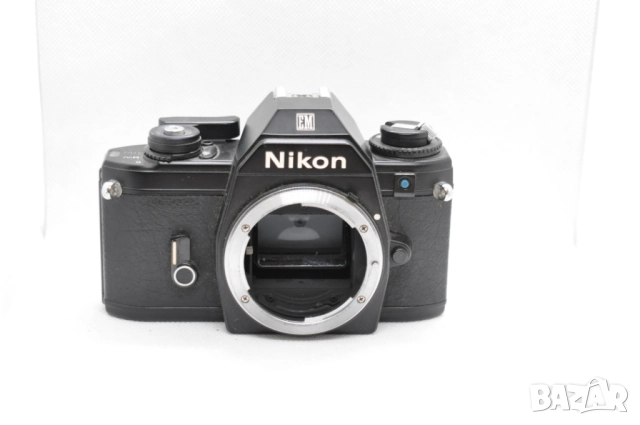 Фотоапарат Nikon EM, снимка 5 - Фотоапарати - 52404710