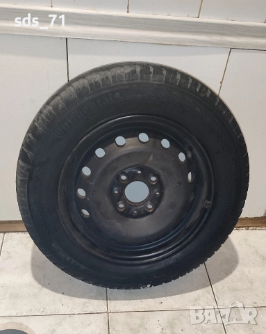 Гуми Continental с джанти 4 отвора 13 цола ,165/65/13,монтирани и балансирани 90 лв двете, снимка 2 - Гуми и джанти - 52882691