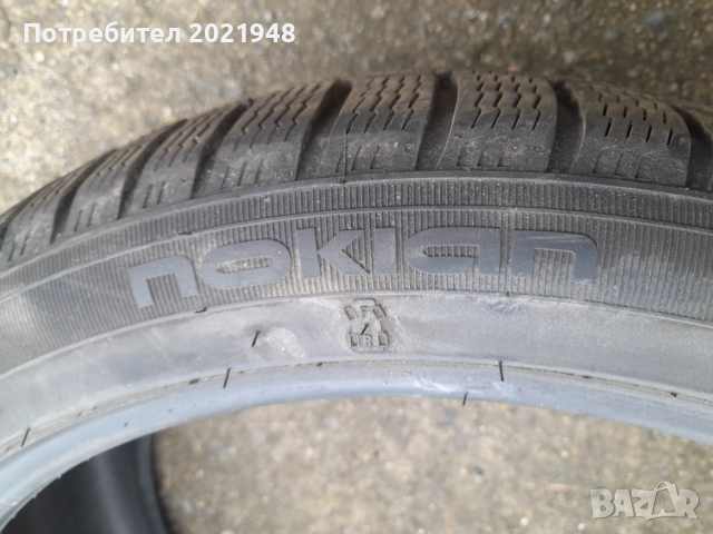 Продава една гума 245 40 20 цола, снимка 4 - Гуми и джанти - 54078242