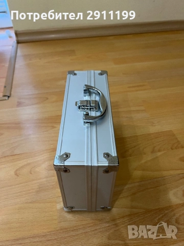 Малък алуминиев куфар, снимка 2 - Куфари с инструменти - 54233977