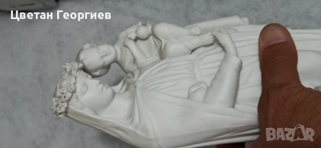 католическа статуетка на мадоната с младенеца, снимка 4 - Статуетки - 50998921