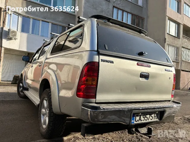 Toyota Hilux 3.0 D-4D 4X4, серв. история !, снимка 3 - Автомобили и джипове - 48924419