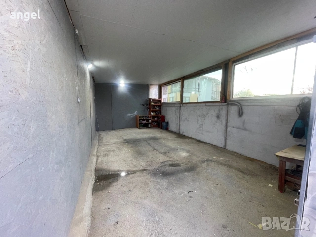   Давам поднаем халета , гаражи, с плац към него , снимка 6 - Гаражи и паркоместа - 51363414