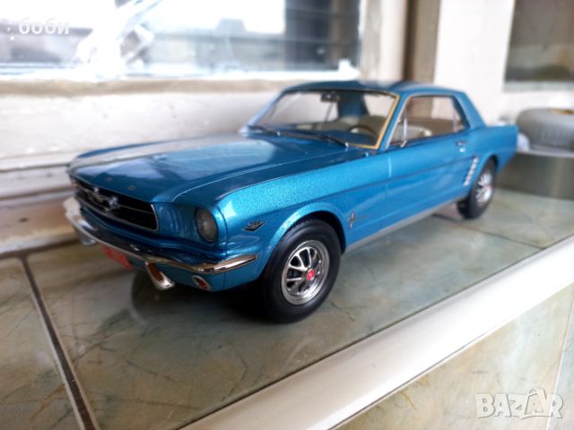 Ford Mustang 1:18, снимка 1 - Колекции - 46780661