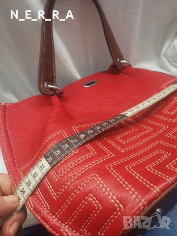 Червена елегантна чанта, снимка 4 - Чанти - 53190644