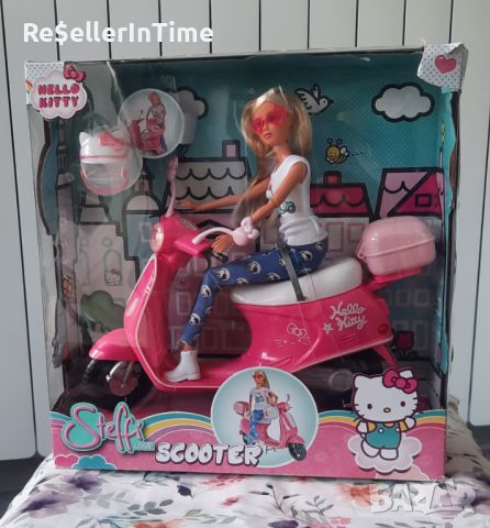 Кукла със скутер и каска Simba Hello Kitty Steffi Love Scooter, снимка 1 - Кукли - 45094063