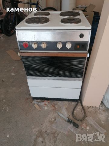 Продавам електрическа готварска печка