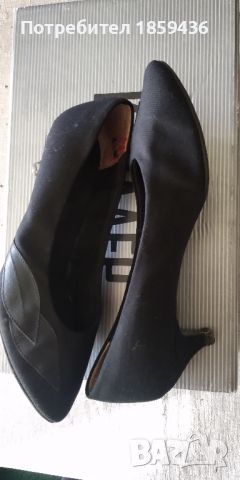Дамски обувки , снимка 2 - Дамски обувки на ток - 45254911