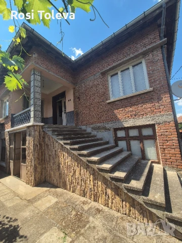 Къща с дворно място в с.Бисер, снимка 5 - Къщи - 51000115