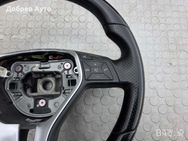 Волан за Mercedes W218 без Airbag, снимка 3 - Части - 53574880