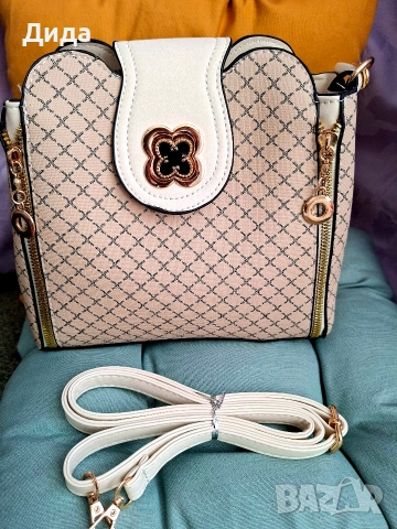 Стилна дамска чанта