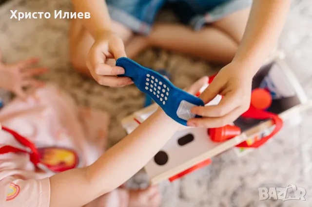 Докторски комплект Melissa and Doug Спасителното камионче Paw Patrol, снимка 3 - Образователни игри - 48390082