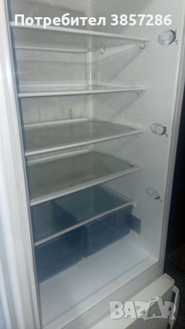 Хладилник с фризер с три чекмеджета, снимка 2 - Хладилници - 45615842